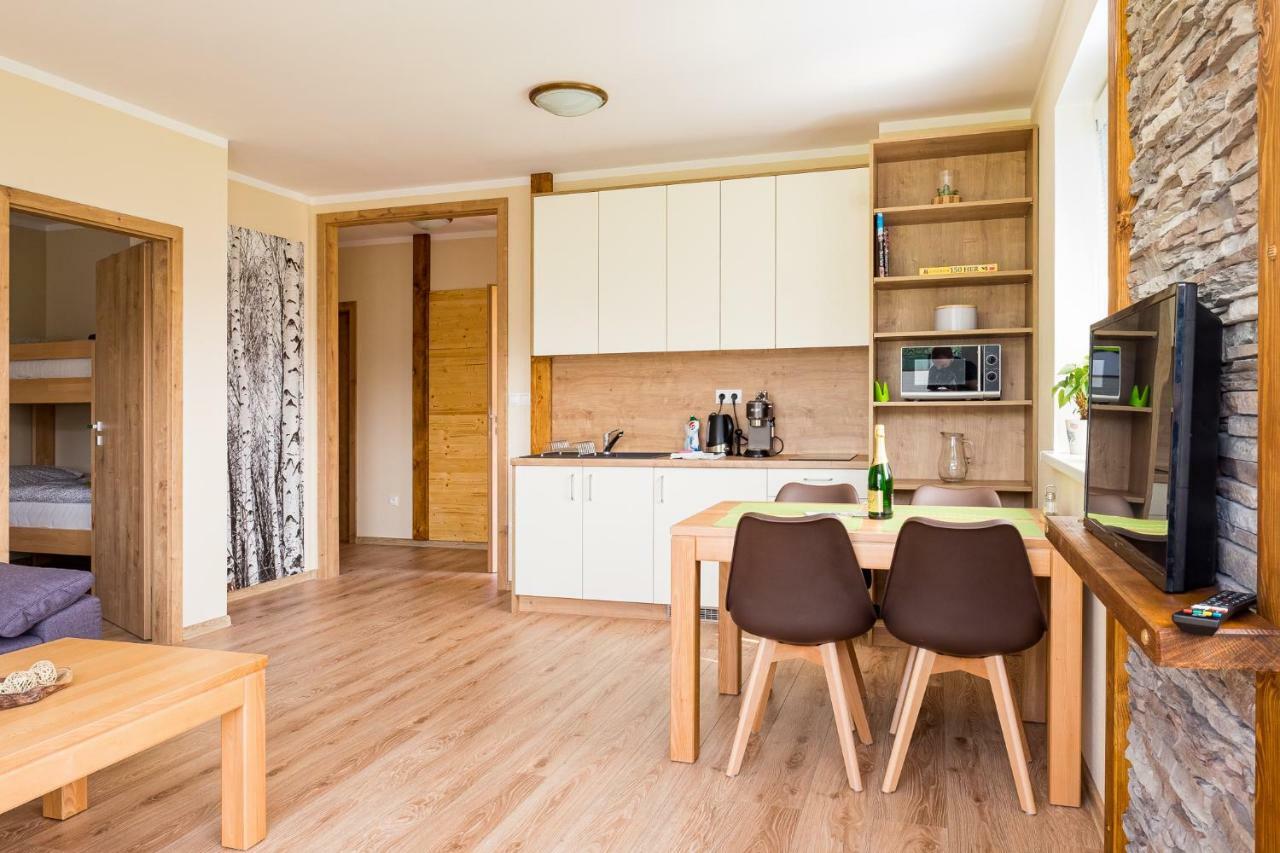 Elejan Apartment Bešeňová Exterior foto